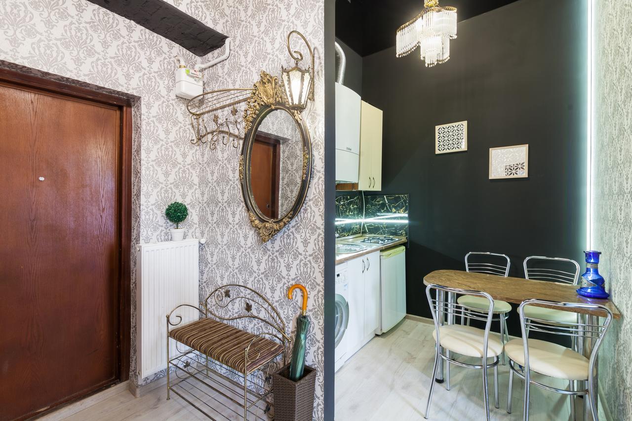 Austrian Apartments Leopolli Near Railway Station Львов Экстерьер фото
